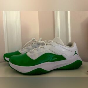 Women’s Jordan 11 Lifestyle Sneakers Size 9.5